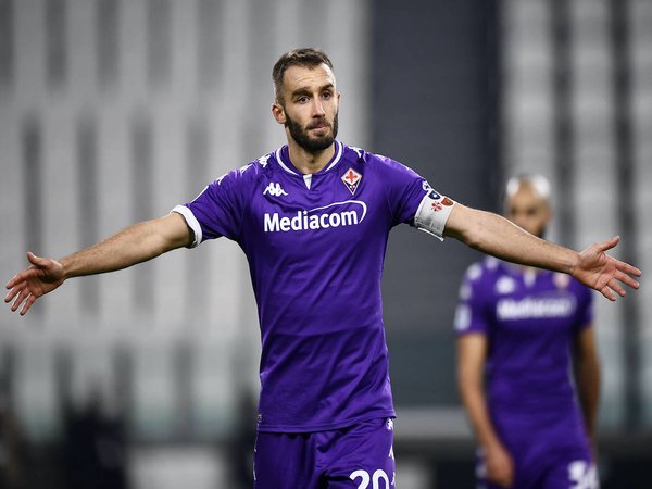 Menurut laporan terbaru dari Italia, Fiorentina disebut siap melepas German Pezzella yang saat ini sedang ditawar oleh Real Betis / via EPA