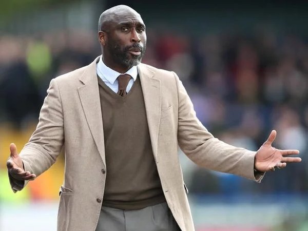 Sol Campbell ingin kembali ke Arsenal