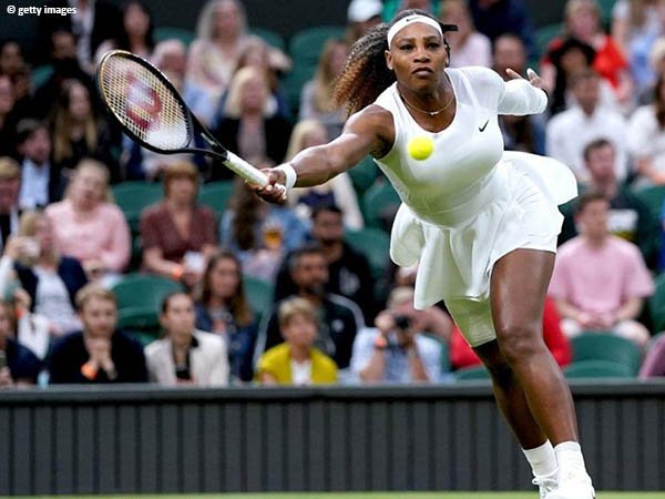 Serena Williams tuliskan pesan emosional kepada Simone Biles