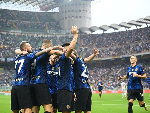 Inter Milan bertamu ke Ukraina untuk laga kontra Shakhtar Donetsk.