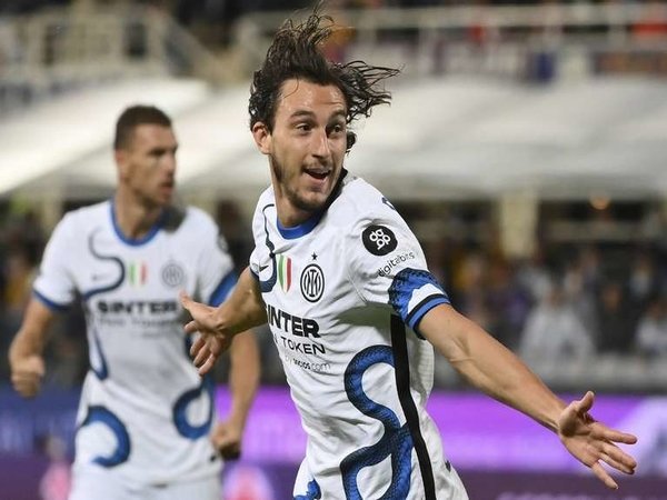 Matteo Darmian yakin Inter Milan bisa meraih poin penuh kala bertanding menghadapi Shakhtar Donetsk di matchday kedua Liga Champions (28/9) / via Getty Images