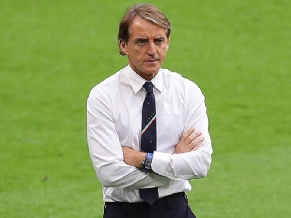 Roberto Mancini nantikan pertemuan dengan Spanyol di UEFA Nations League.