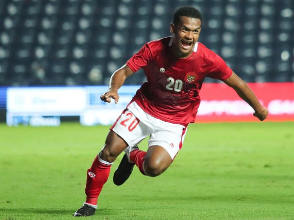 Penyerang timnas Indonesia, Ramai Rumakiek merayakan gol ke gawang Taiwan