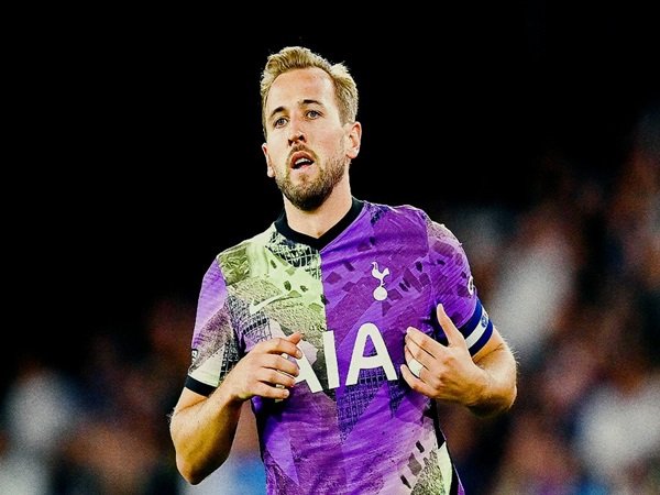 Tottenham disarankan manfaatkan Son untuk masalah Kane