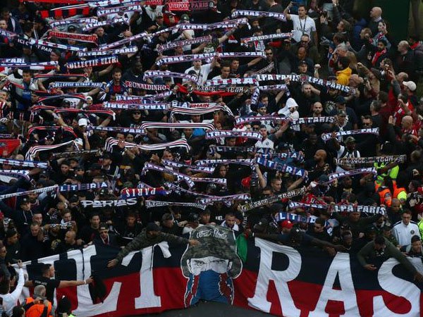 Pendukung PSG dilarang datang ke stadion ketika timnya bertandang ke Marseille