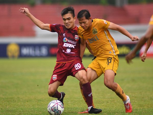 Laga Bhayangkara FC kontra Borneo FC