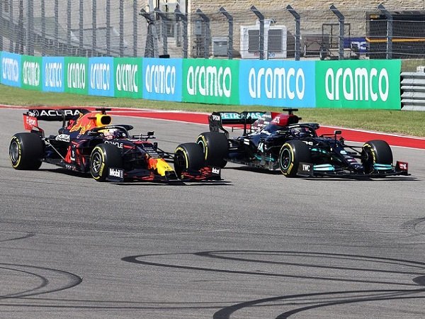 Red Bull, Mercedes, Max Verstappen, Lewis Hamilton