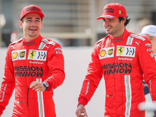 Carlos Sainz mengatakan bahwa ia memiliki hubungan yang baik dengan Charles Leclerc