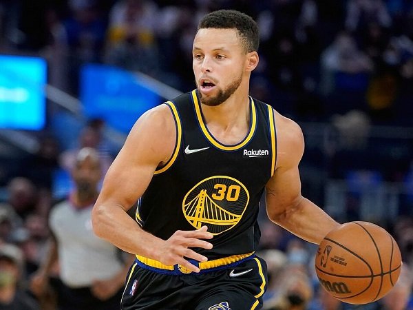 Stephen Curry tidak kaget akan performa garang Warriors di awal musim 2021-2022.