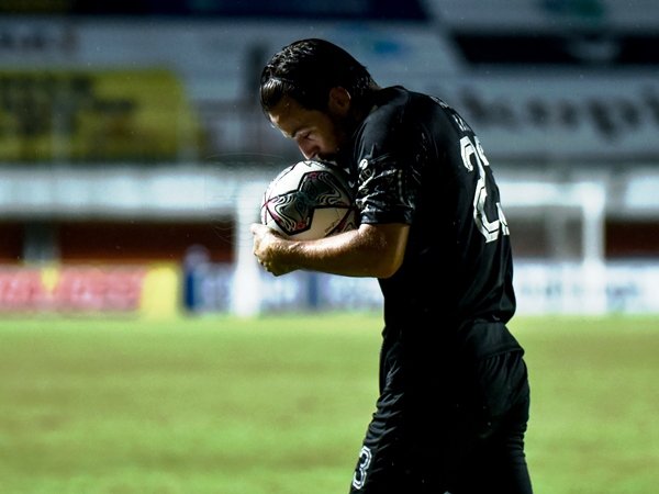 Gelandang Persib, Marc Klok