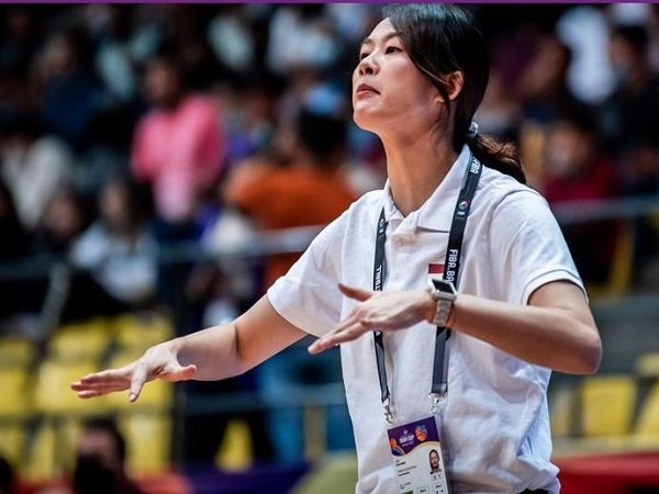 Pelatih Timnas Basket Putri Indonesia, Lin Chi Wen.