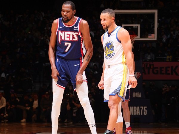 Kevin Durant akui Stephen Curry punya kemampuan bermain yang sangat hebat.