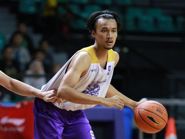 Louvre Indonesia umumkan Sandy Febiansyakh sebagai pemain kedua tim.