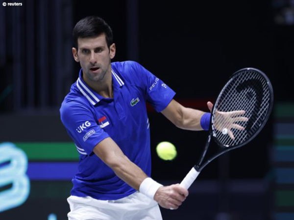 Novak Djokovic habisi Dennis Novak di Davis Cup Finals 2021