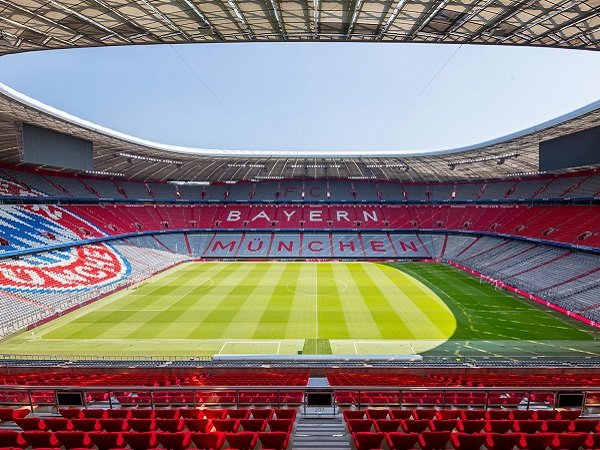 Bayern Munich dan Barcelona akan bertarung di Allianz Arena yang kosong melompong.
