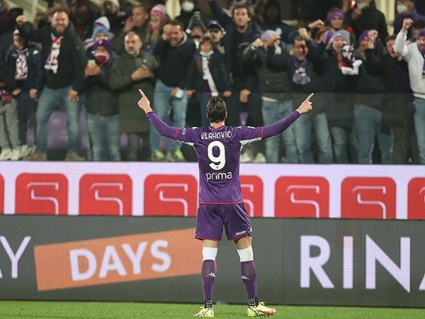 Fiorentina dan Dusan Vlahovic belum rela berpisah.