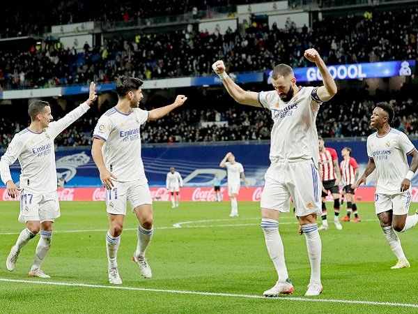 Real Madrid bertandang ke markas Real Sociedad dalam partai berikutnya di La Liga.