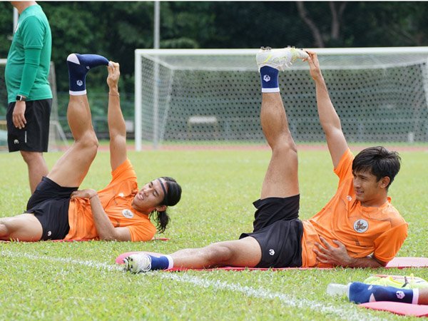 Latihan perdana timnas Indonesia di Singapura