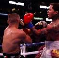 Gervonta Davis Pertahakan Gelar WBA Usai Menang Atas Cruz
