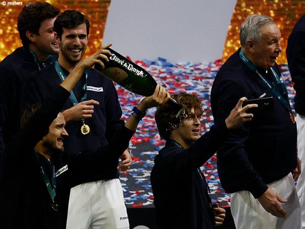 Juarai Davis Cup Finals 2021, Begini perayaan tim Rusia