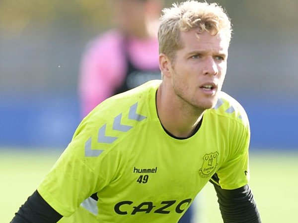 Brentford Resmi Pinjam Jonas Lossl dari FC Midtjylland