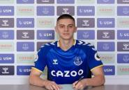 Everton Resmi Datangkan Vitaliy Mykolenko dari Dynamo Kiev