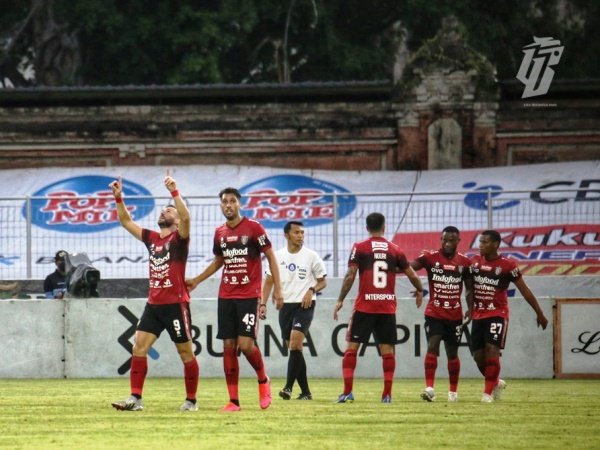 Pemain Bali United ketika merayakan gol