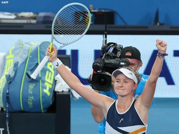 Barbora Krejcikova lumpuhkan Anett Kontaveit di semifinal Sydney International 2022