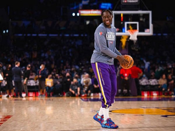 os Angeles Lakers kembali kasih kontrak untuk Sekou Doumbaya. (Images: Getty)