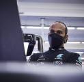 Bos Mercedes Akui Masih Terus Mencari Kabar Soal Lewis Hamilton