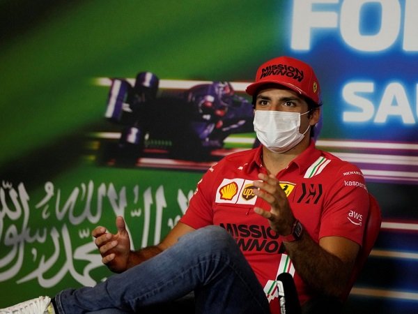 Carlos Sainz Jr yakin bisa juara di F1 musim 2022 mendatang.