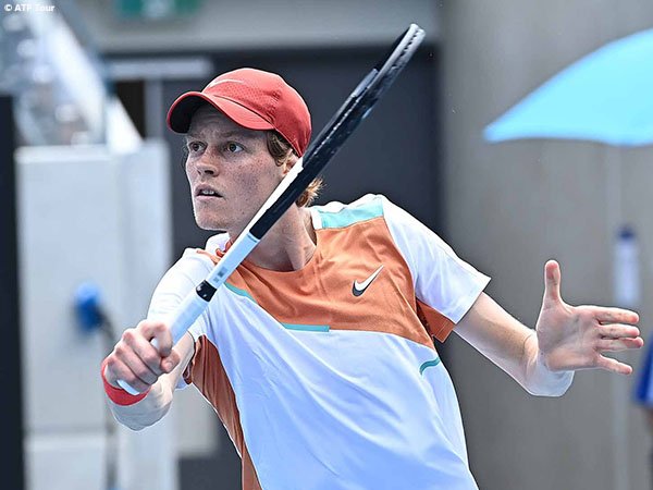 Jannik Sinner bukukan satu tempat di babak kedua Australian Open 2022