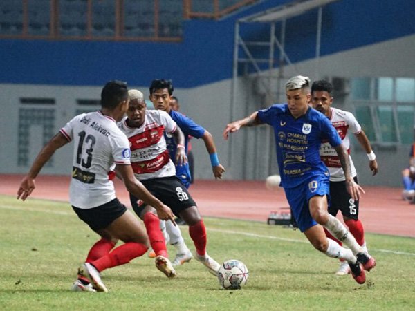 Laga PSIS Semarang kontra Madura United di putaran pertama