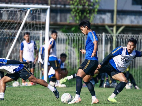 Latihan skuat PSIS Semarang jelang menghadapi Madura United