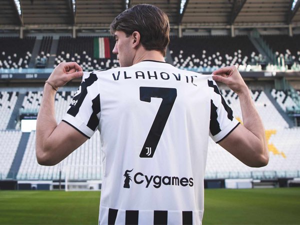 Striker Juventus, Dusan Vlahovic.