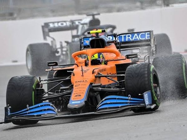 Zak Brown ragu McLaren bisa berbicara banyak dalam perburuan gelar juara dunia.