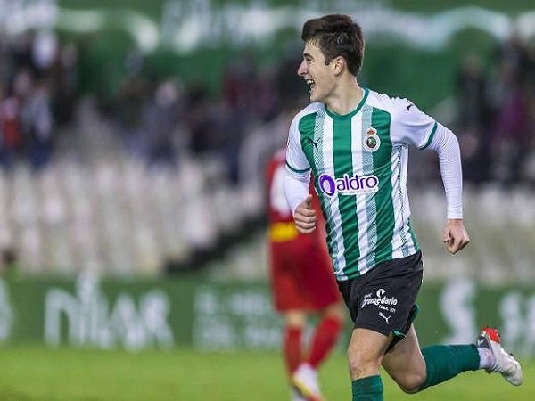 Xavi Hernandez bicara soal Pablo Torre dari Racing Santander.