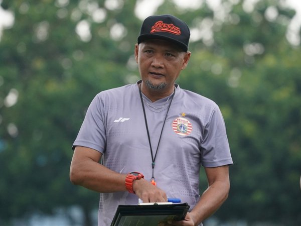Pelatih Persija Jakarta, Sudirman lemparkan pujian untuk sosok Fakhri Husaini