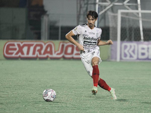 Pemain bertahan Bali United, Gavin Kwan Adsit