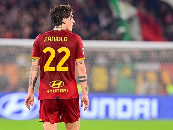 Nicolo Zaniolo difavoritkan jadi pengganti Paulo Dybala di Juventus.