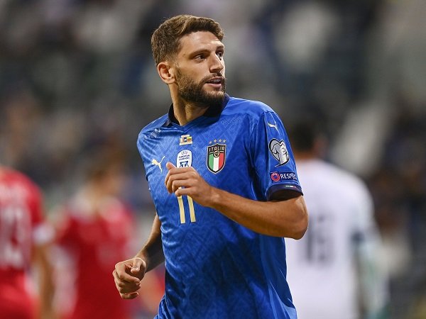 Domenico berardi minta maaf karena gagal bantu timnas Italia tampil di Piala Dunia 2022.
