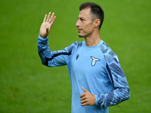 Lazio siapkan kontrak baru untuk Radu