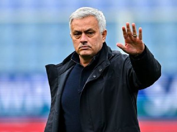 Jose Mourinho puji performa AS Roma yang berhasil kalahkan Sampdoria