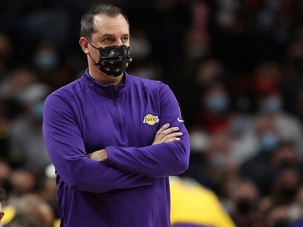 Los Angeles Lakers selangkah lagi pisah jalan dengan Frank Vogel.
