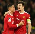 Alphonso Davies: Ada Ronaldo, Kenapa Harry Maguire yang Jadi Kapten MU?