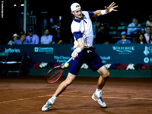 John Isner dan Cristian Garin terseok-seok demi maju ke semifinal di Houston musim 2022