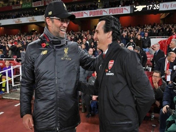 Jurgen Klopp antusias beradu taktik dengan Unai Emery setelah Liverpool dipastikan berjumpa Villarreal pada babak semifinal Liga Champions musim ini / via Getty Images