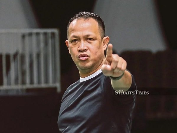 BAM Cari Kandidat Pengganti Pelatih Indonesia, Paulus Firman