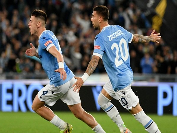 Lazio hadiahi kontrak baru pada Patric