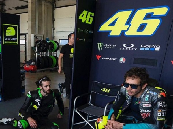 Dorna berencana pensiunkan nomor 46 milik Valentino Rossi.